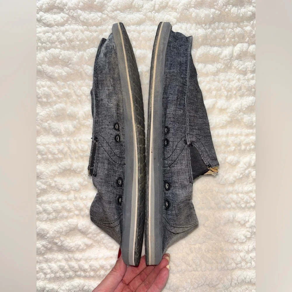 Sanuk Men's Charcoal Gray Slip-On Canvas Loafers Sz 12
